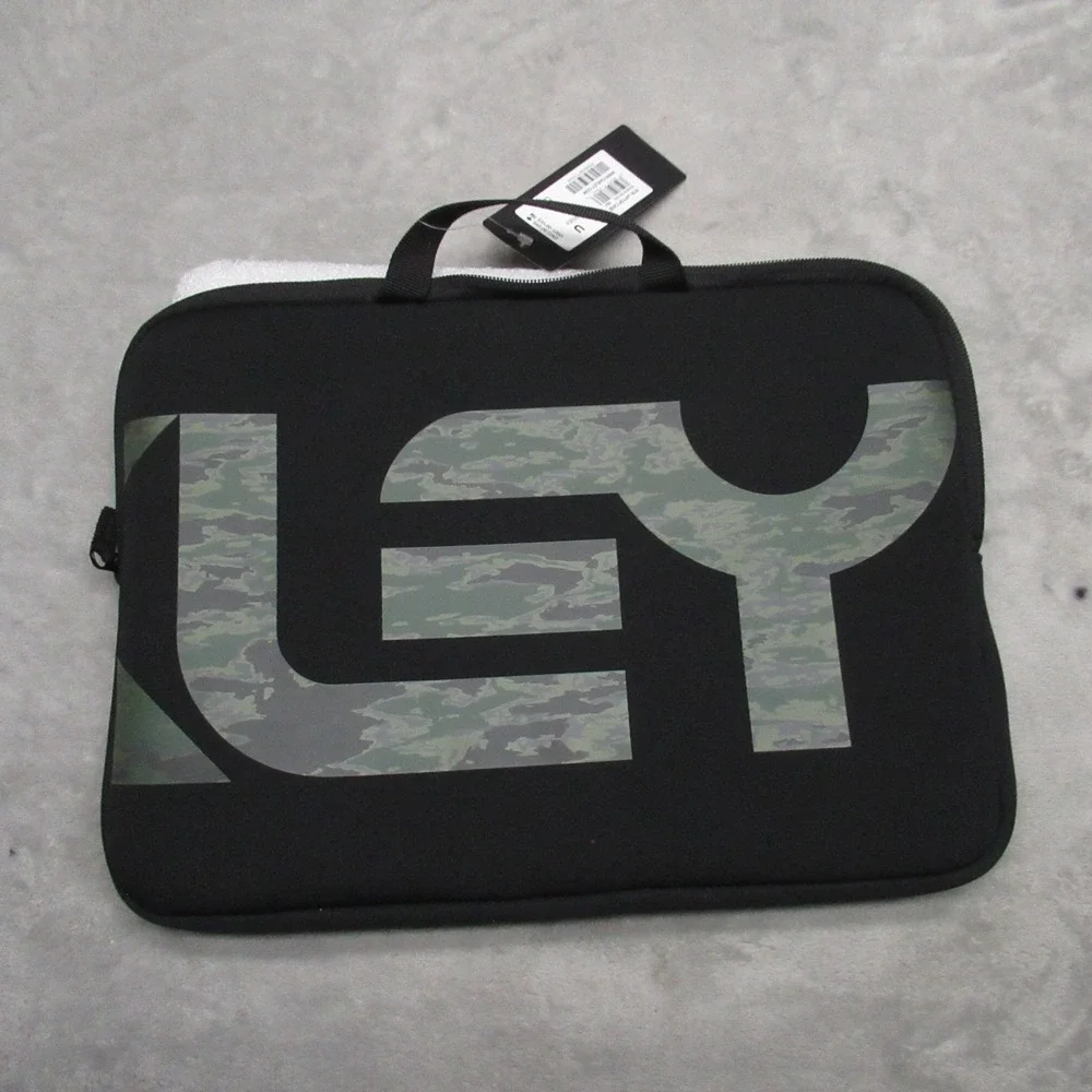 Oakley B1B Laptop Case‎ Black Brush Camo Padded Water Repellent Work Bag NEW